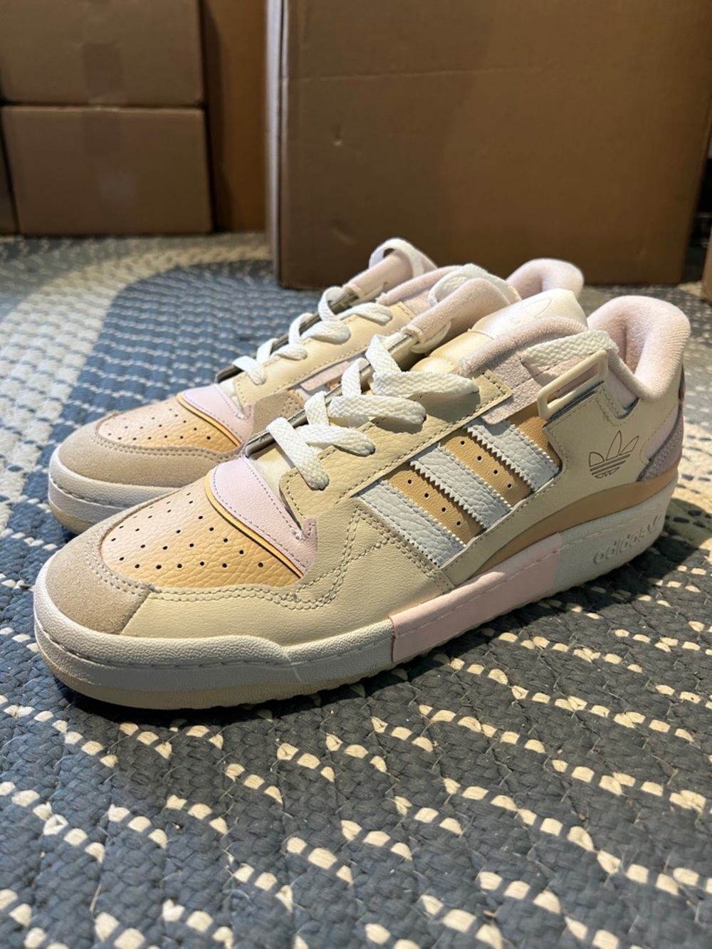 Adidas Forum Exhibit low Ecru tint halo amber 2022